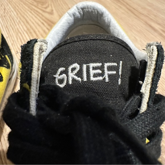 Vans X Peanuts Limited Edition Men’s Shoes - Picture 5 of 8